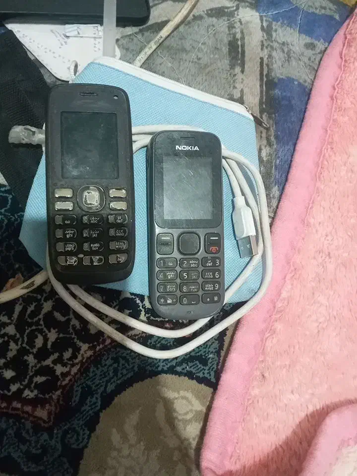 دوعددگوشی۷۰۰|موبایل|اسلامشهر, شهرک امام حسین (میان آباد)|دیوار