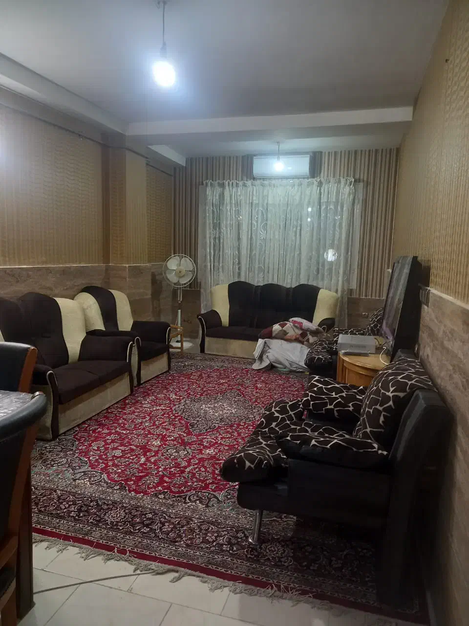 فروش مبل استیل ۵نفره|مبلمان خانگی و میز عسلی|نشتارود, |دیوار