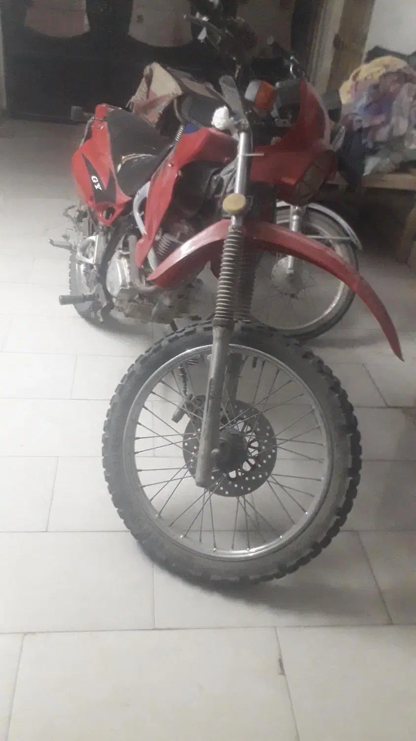 یک عدد موتور تریل مدل 85 و یک عدد پمپ باد|موتورسیکلت|آران و بیدگل, |دیوار