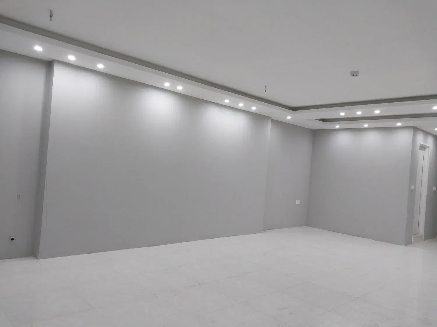 رنگ آمیزی و تعمیرات ساختمان صالحی|خدمات پیشه و مهارت|اهواز, زیتون کارگری|دیوار