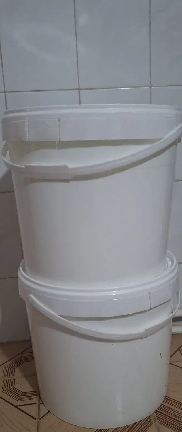 سطل سفید درب دار|ظروف نگهدارنده، پلاستیکی، یک‌بارمصرف|کرمان, |دیوار