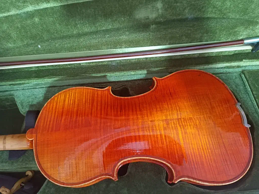 ویولن دست ساز|ویولن|شیراز, شهرک قمشه|دیوار