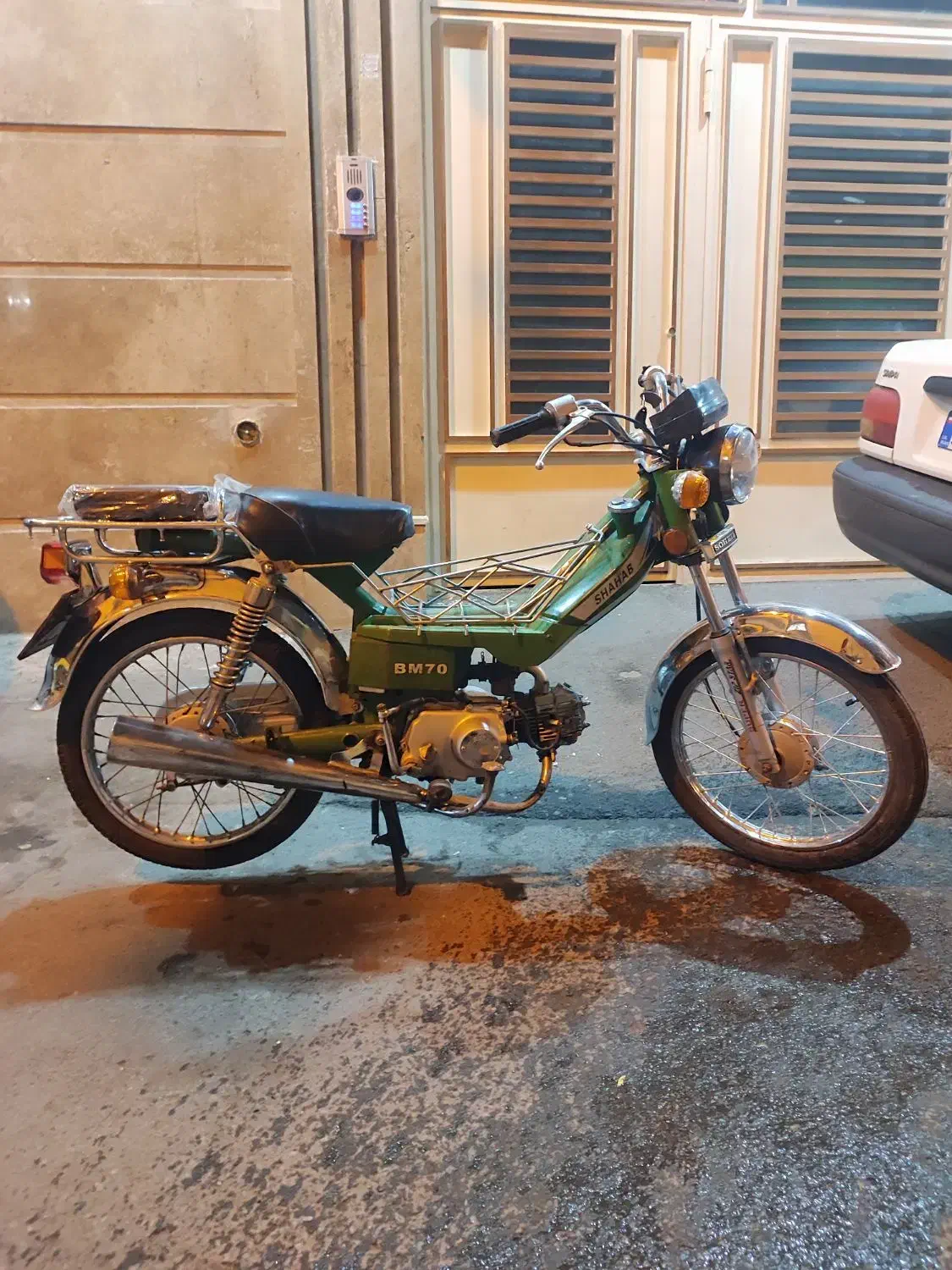 موتور هوندا ۷۰ مدل 82|موتورسیکلت|قم, هفت تیر|دیوار