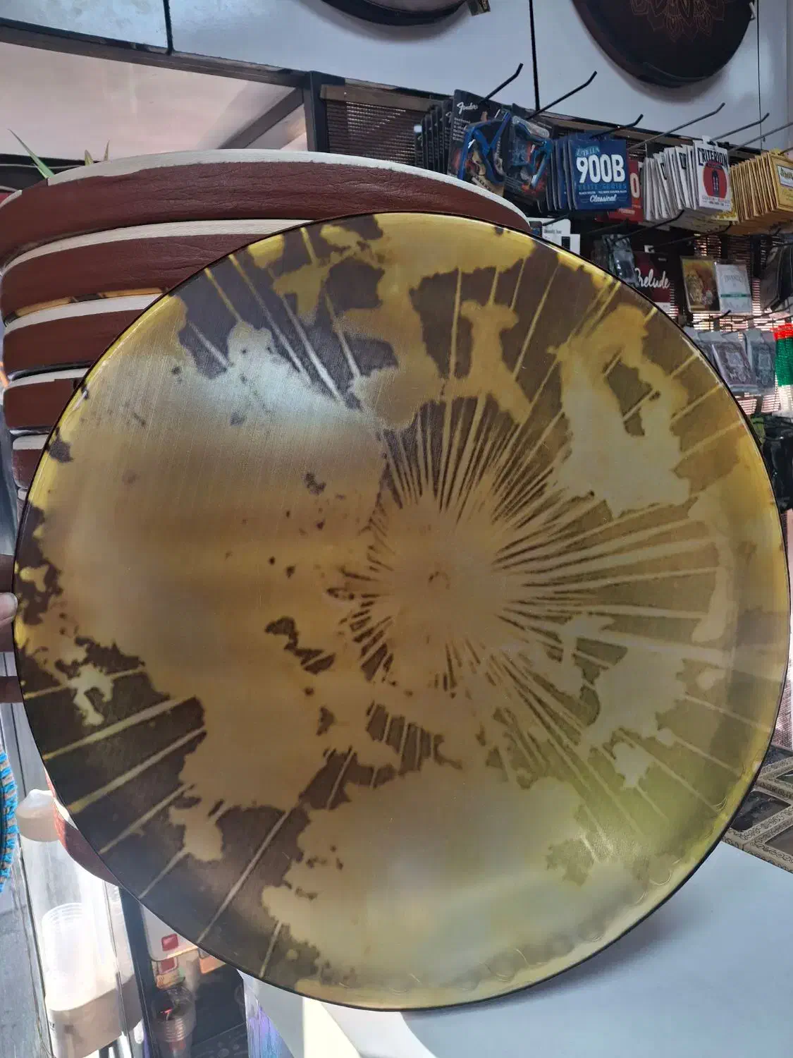 دف کردستان|سازهای سنتی|رباط‌کریم, رباط‌کریم|دیوار