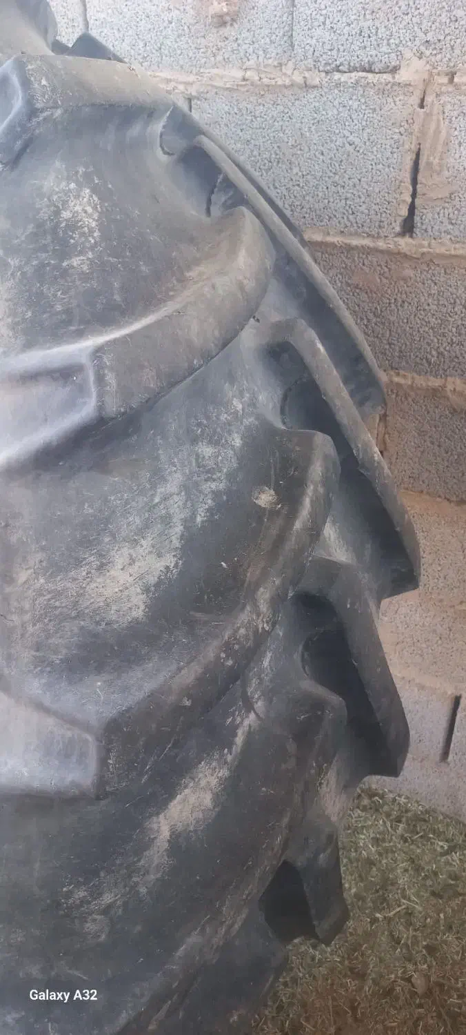 لاستیک تراکتور 20/38|قطعات یدکی و لوازم جانبی|مرودشت, تخت جمشید|دیوار