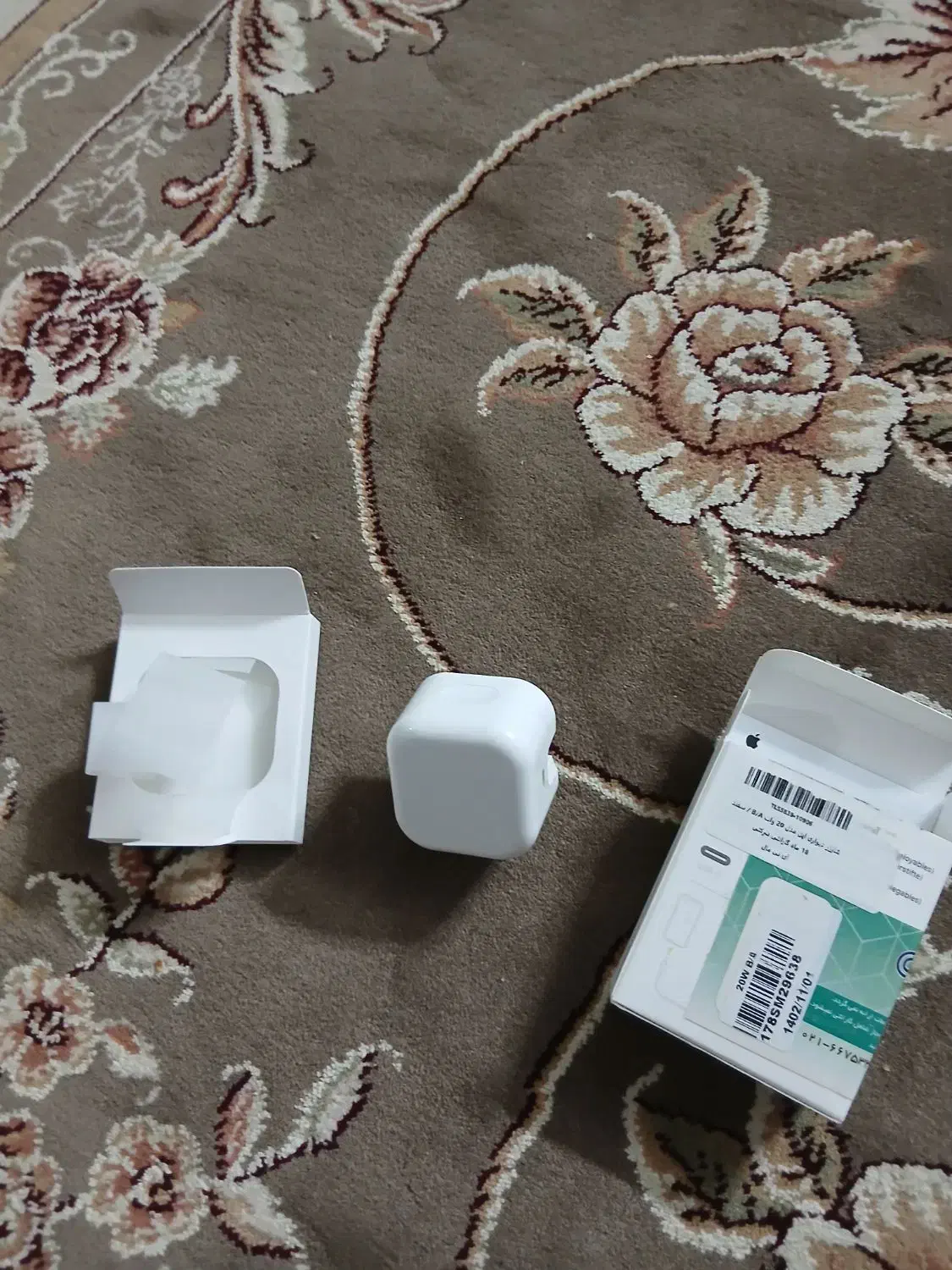 آداپتور شارژر 20w اپل اورجینال درحد نو|لوازم جانبی موبایل و تبلت|تهران, شوش (باغ آذری)|دیوار