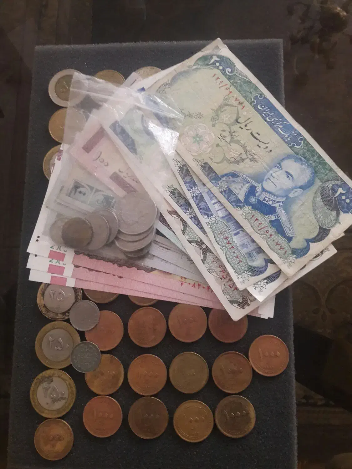 اسکناس وسکه قدیمی|کلکسیون سکه، تمبر، اسکناس|اصفهان, احمدآباد|دیوار