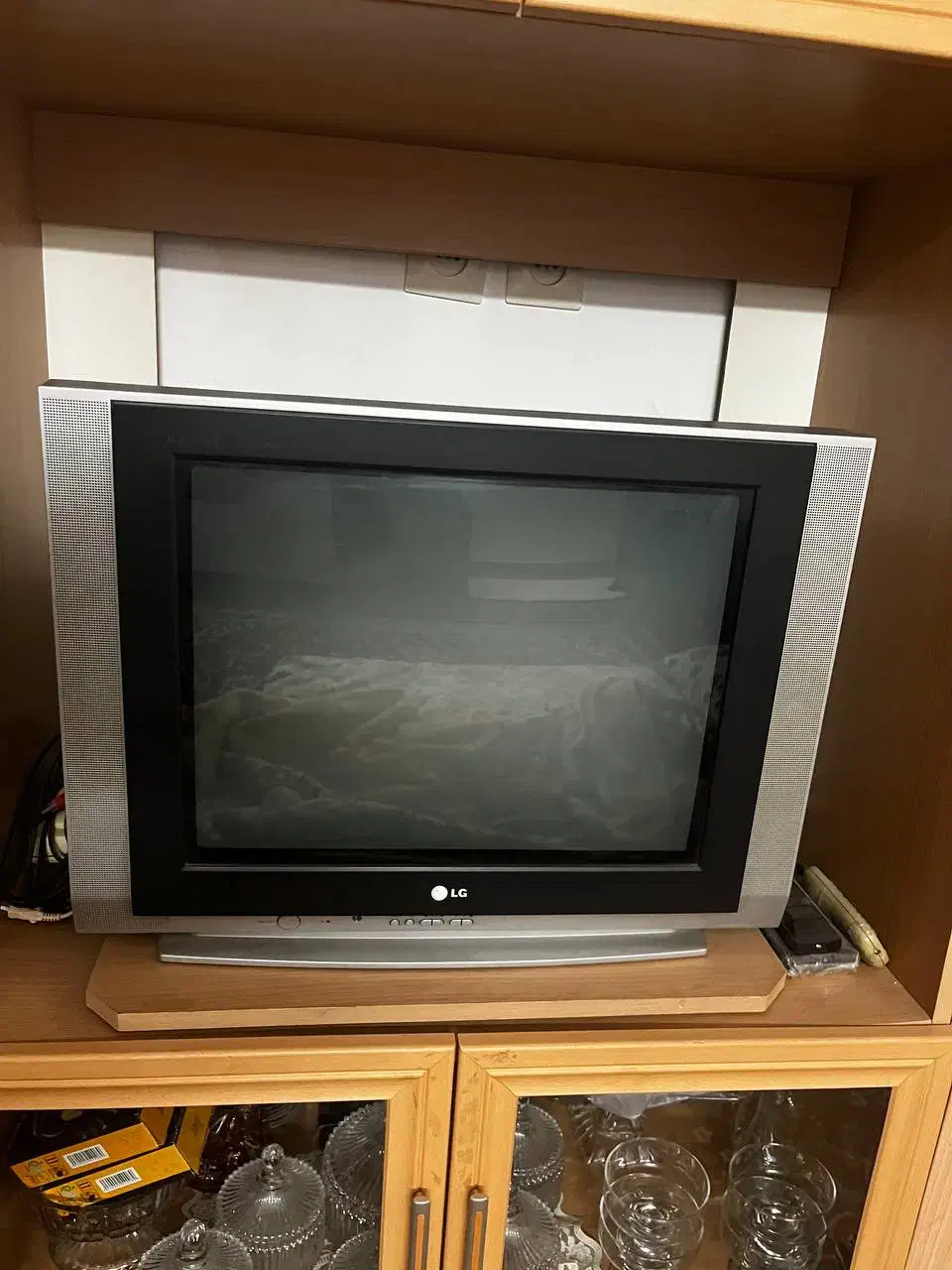 تلویزیون LG تمیز و سالم|تلویزیون و پروژکتور|امیرکلا, |دیوار