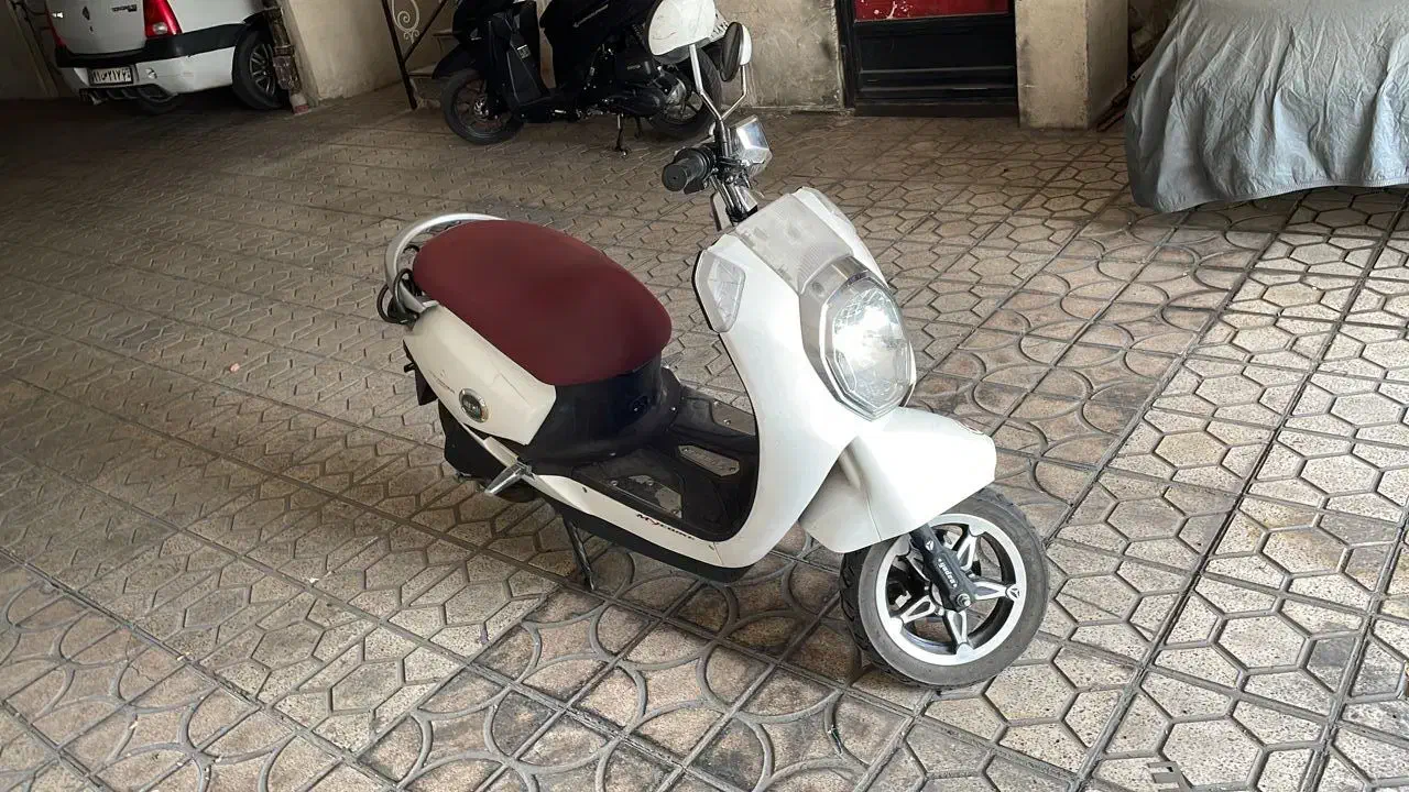 موتور برقی ۱۰۰۰۰ یادا، برند چینی، مدل ۱۳۹۷|موتورسیکلت|تهران, نارمک|دیوار