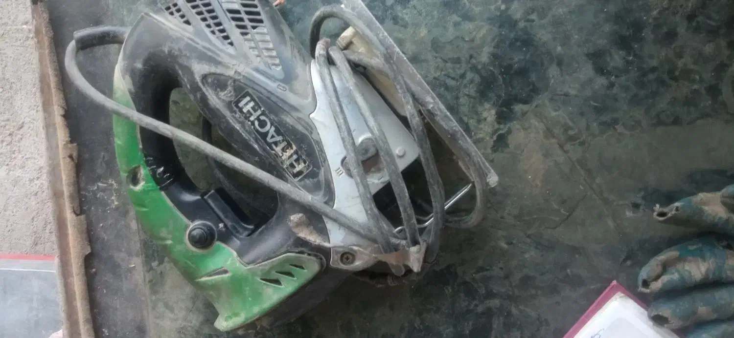 اره چکشی|ابزارآلات|تربت‌حیدریه, چهارراه خواف|دیوار