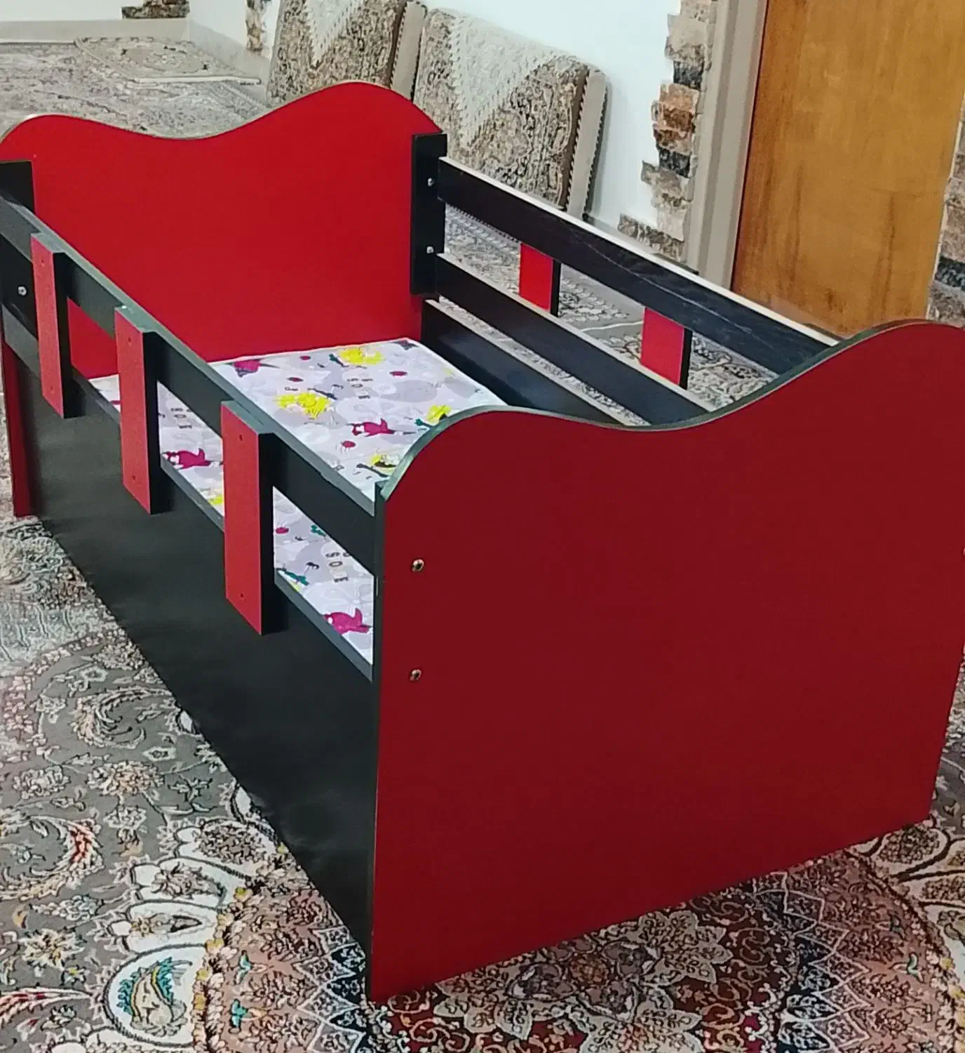 تخت و کمد|تخت و سرویس خواب|نهاوند, |دیوار