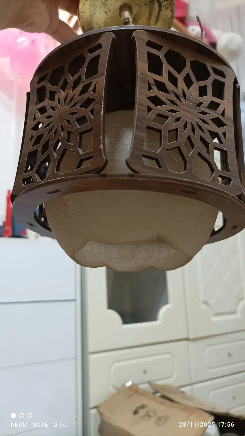 دیوارکوب یا سقف آویز با لامپ آفتابی|لوستر و چراغ آویز|اسلام‌شهر, بهرام آباد|دیوار