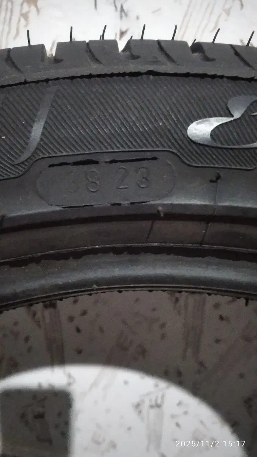 لاستیک اریزو۵|قطعات یدکی و لوازم جانبی|شیراز, دوکوهک|دیوار