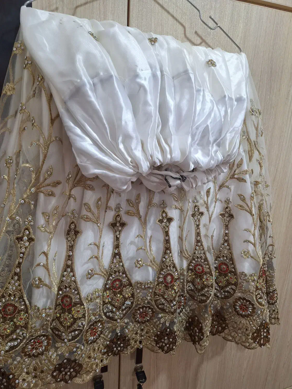 لباس دخترانه|لباس|مسجد سلیمان, |دیوار