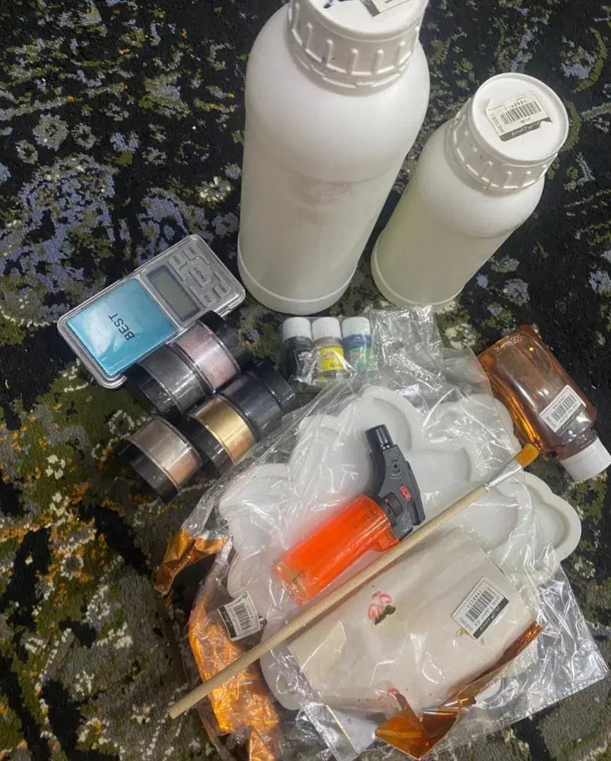 رزین هاردنر با تمام وسایل ها|صنایع دستی و سایر لوازم تزئینی|ایرانشهر, |دیوار