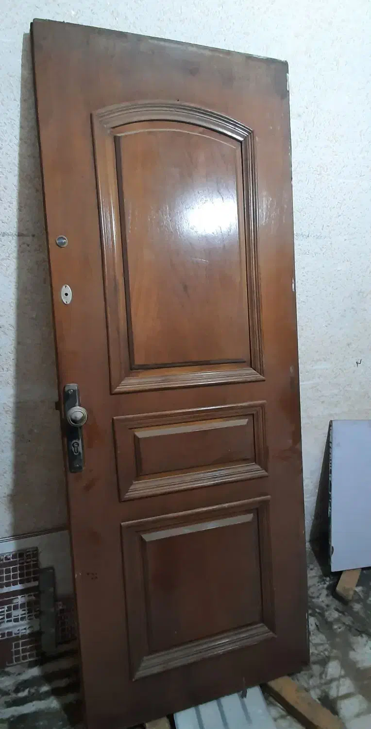 درب چوبی|مصالح و تجهیزات ساختمان|ورامین, خیر آباد|دیوار