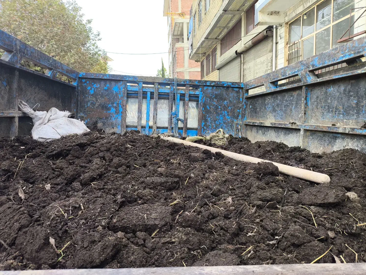 کود پهین گاوی|خدمات باغبانی و درختکاری|لیسار, |دیوار