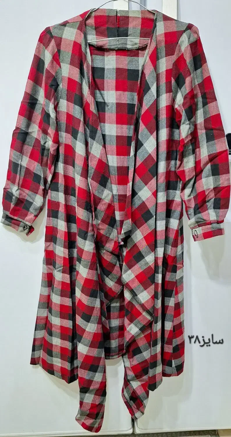 تعدادی لباس|لباس|نسیم‌شهر, |دیوار