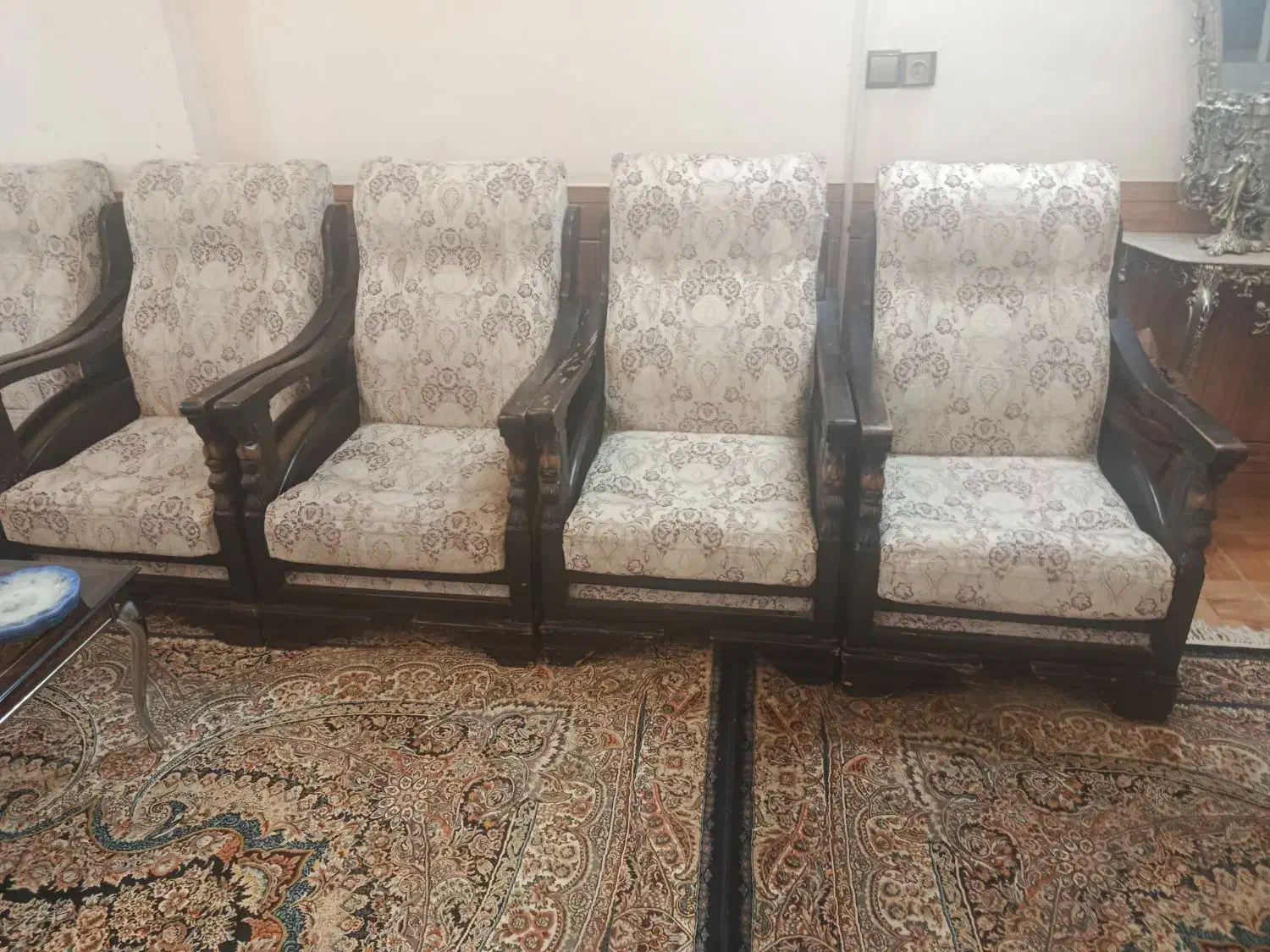 مبلمان کلاسیک|مبلمان خانگی و میز عسلی|اصفهان, قهجاورستان|دیوار