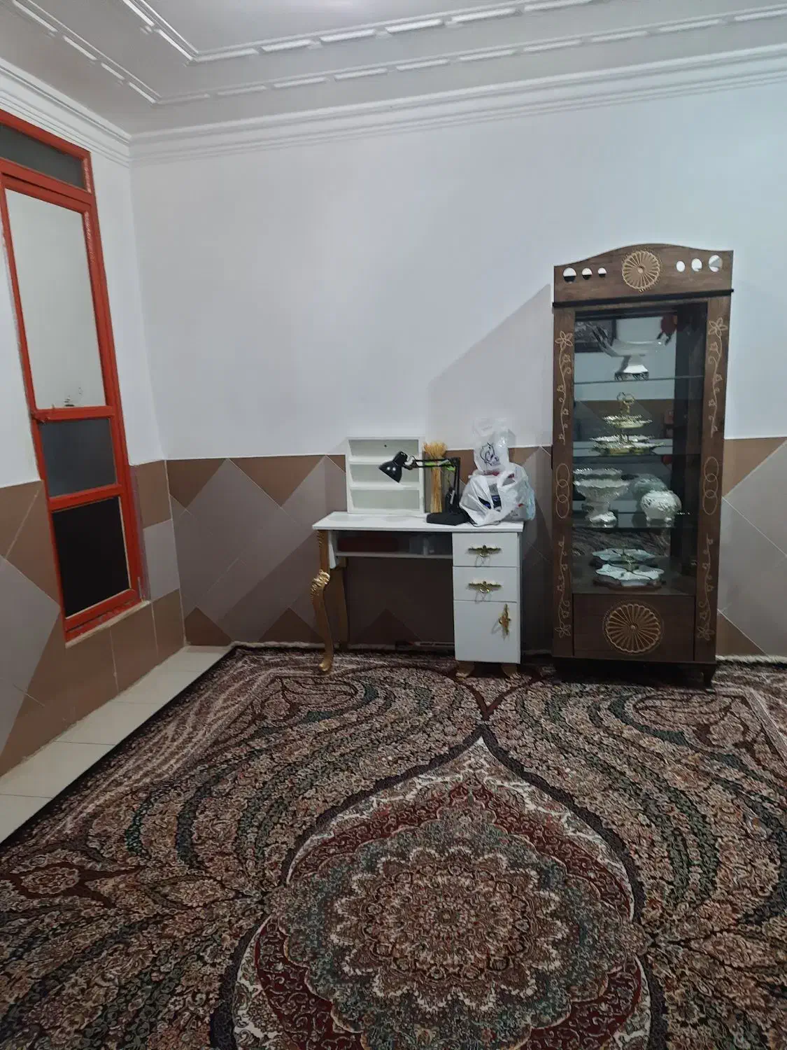 واحد ۷۱ متری مرکز شهر|اجارهٔ آپارتمان|جیرفت, |دیوار