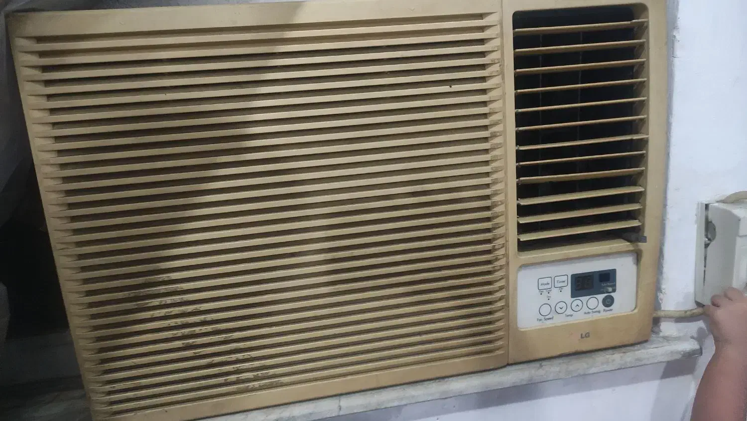 کولر ال جی|کولر گازی و فن‌کوئل|رشت, حومه رشت|دیوار