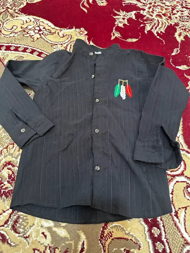 تعدادی لباس بچه گانه پسرانه ۳-۶ ساله یکجا|کفش و لباس بچه|شیراز, شهرک فرهنگیان|دیوار