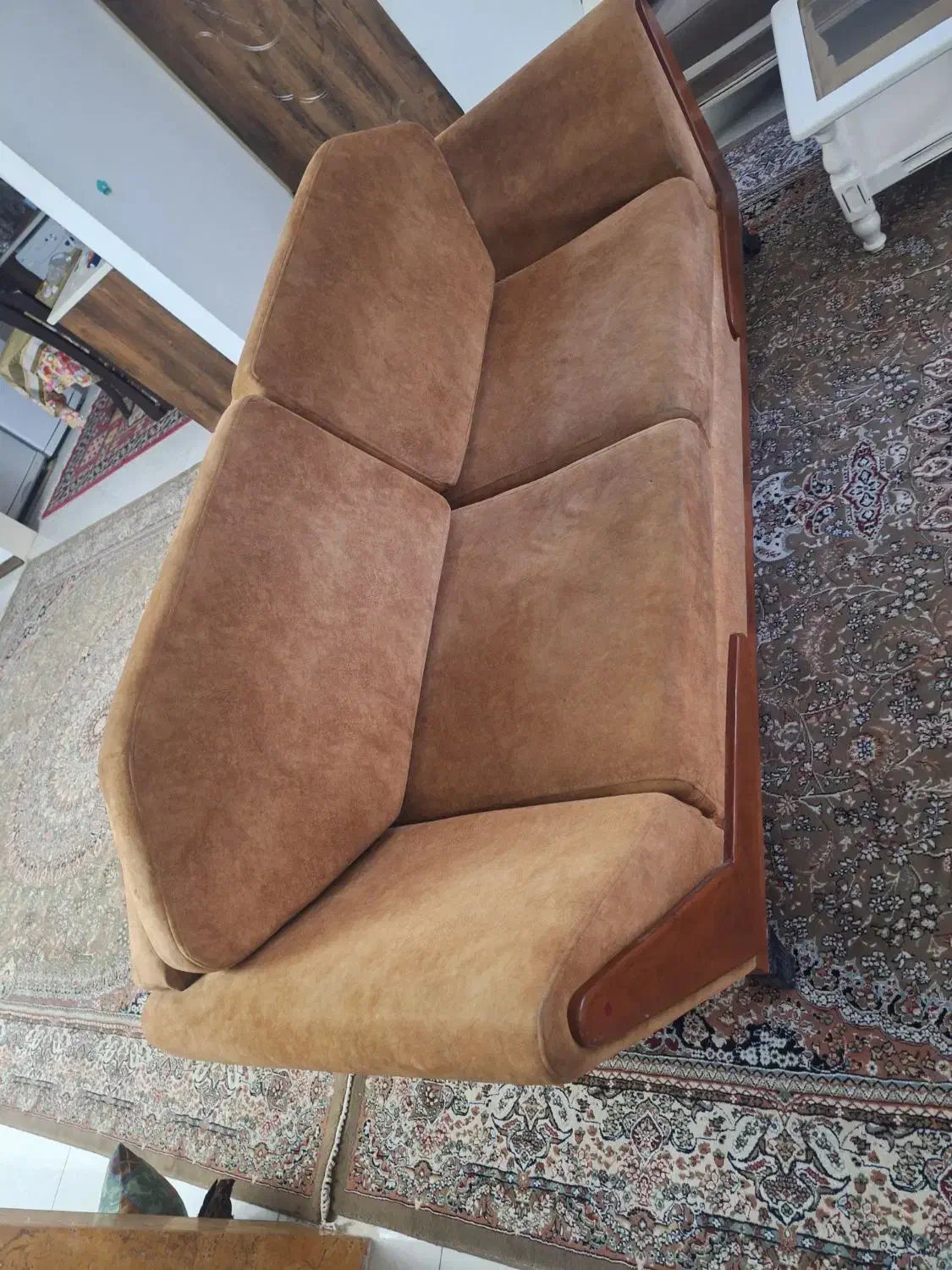 کاناپه سه نفره|مبلمان خانگی و میز عسلی|محمدشهر, عباس آباد|دیوار