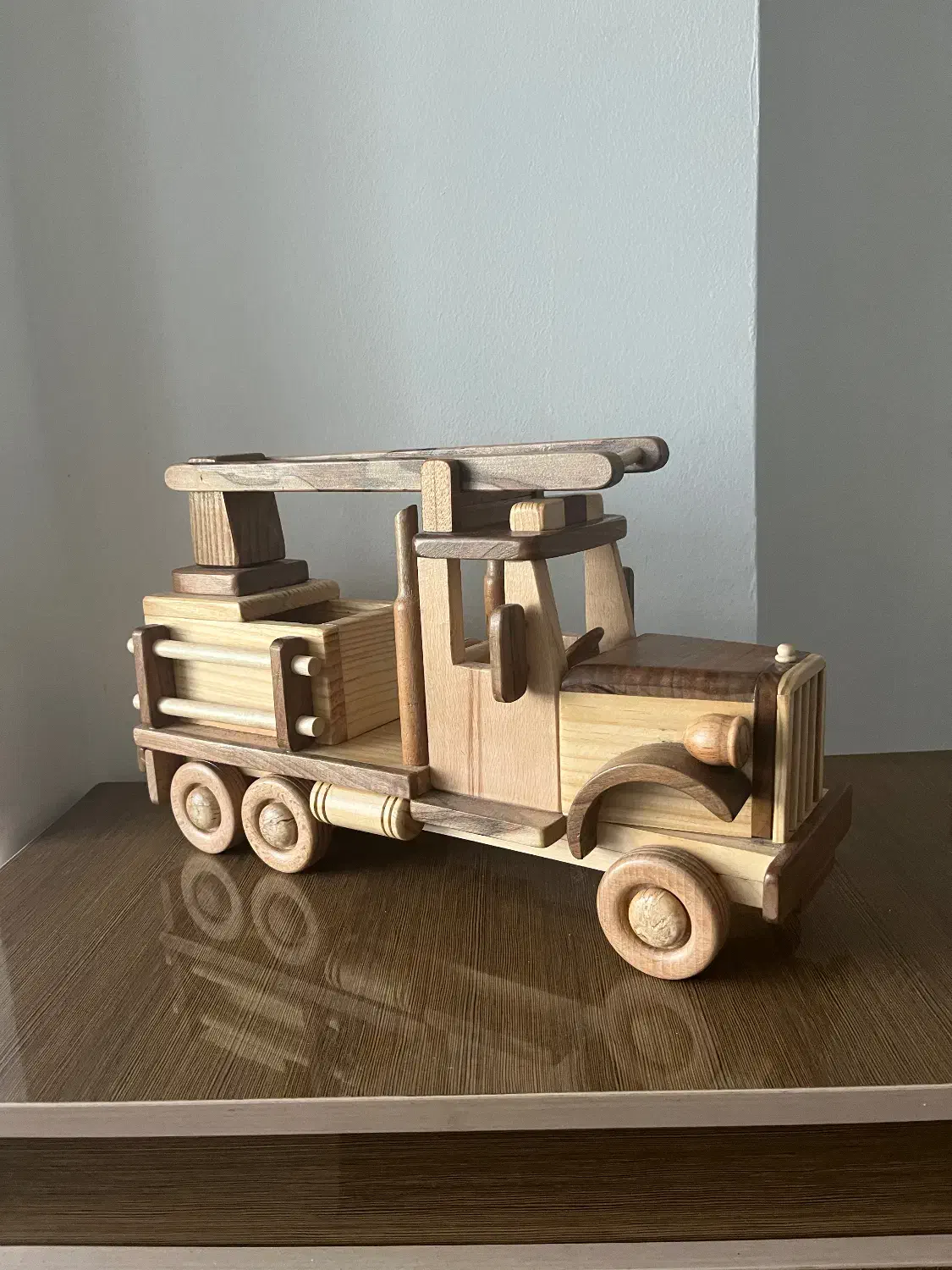 ماشین چوبی دست ساز|کلکسیون و سرگرمی|تهران, مرزداران|دیوار