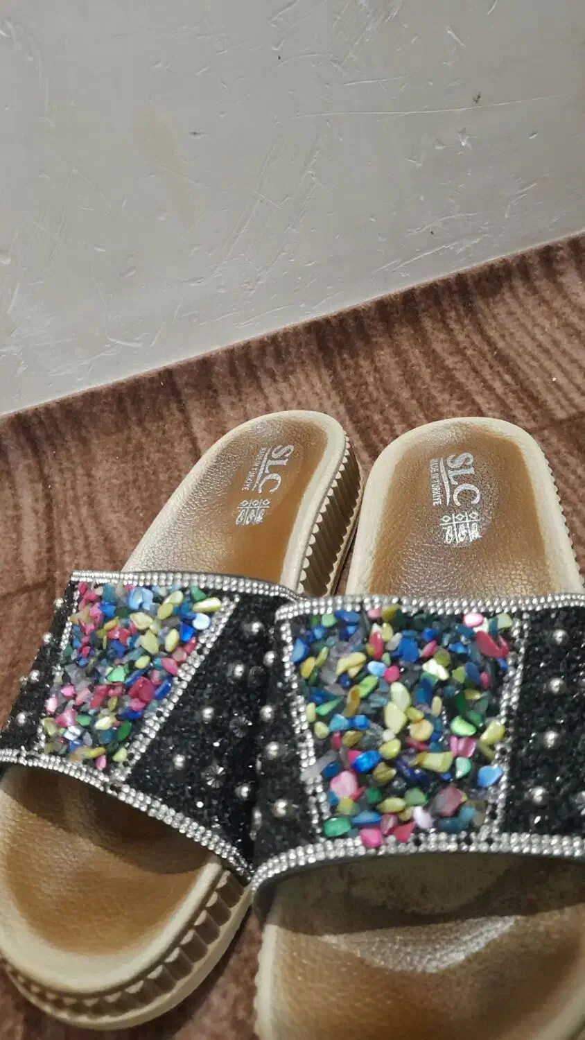 دمپایی همکف. جنس ترکیه.|کیف، کفش، کمربند|ارومیه, |دیوار