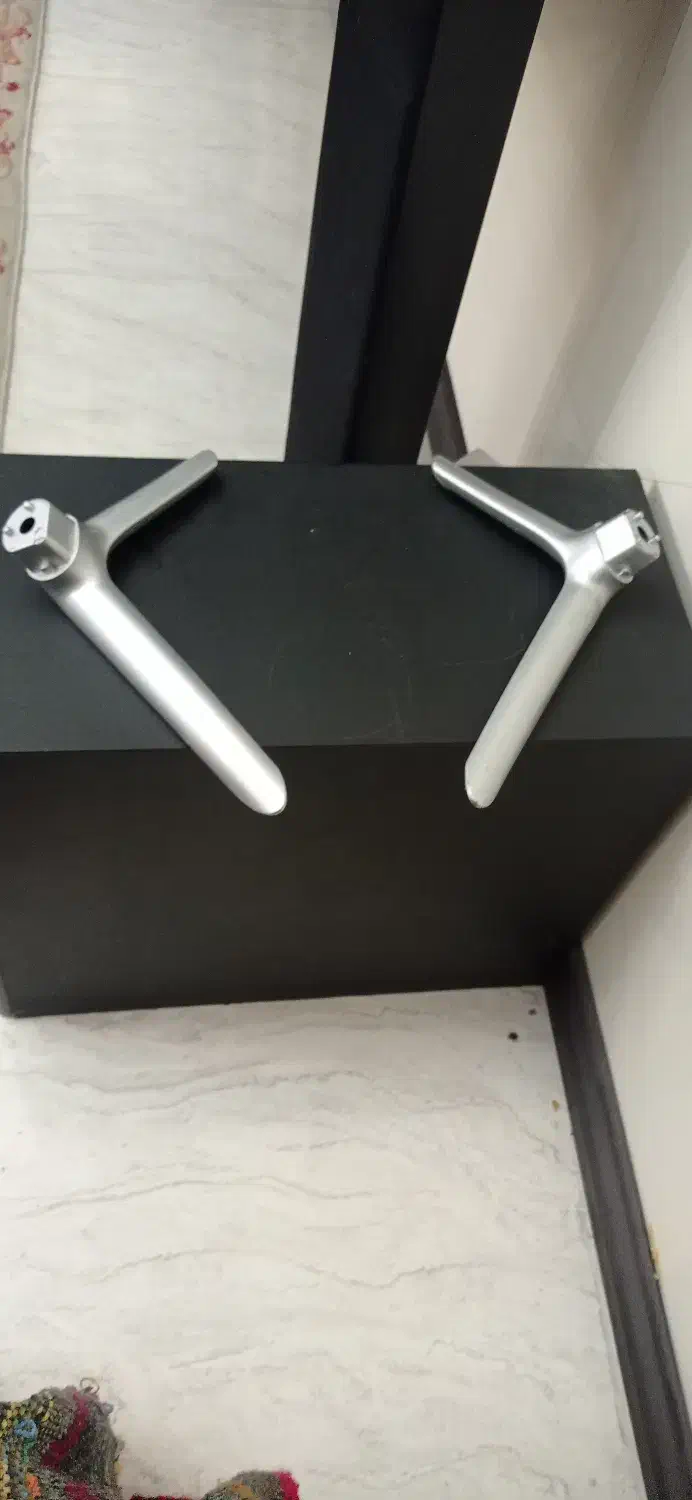 پایه رومیزی تلویزیون پنجاه اینچ|تلویزیون و پروژکتور|کرج, کیانمهر|دیوار