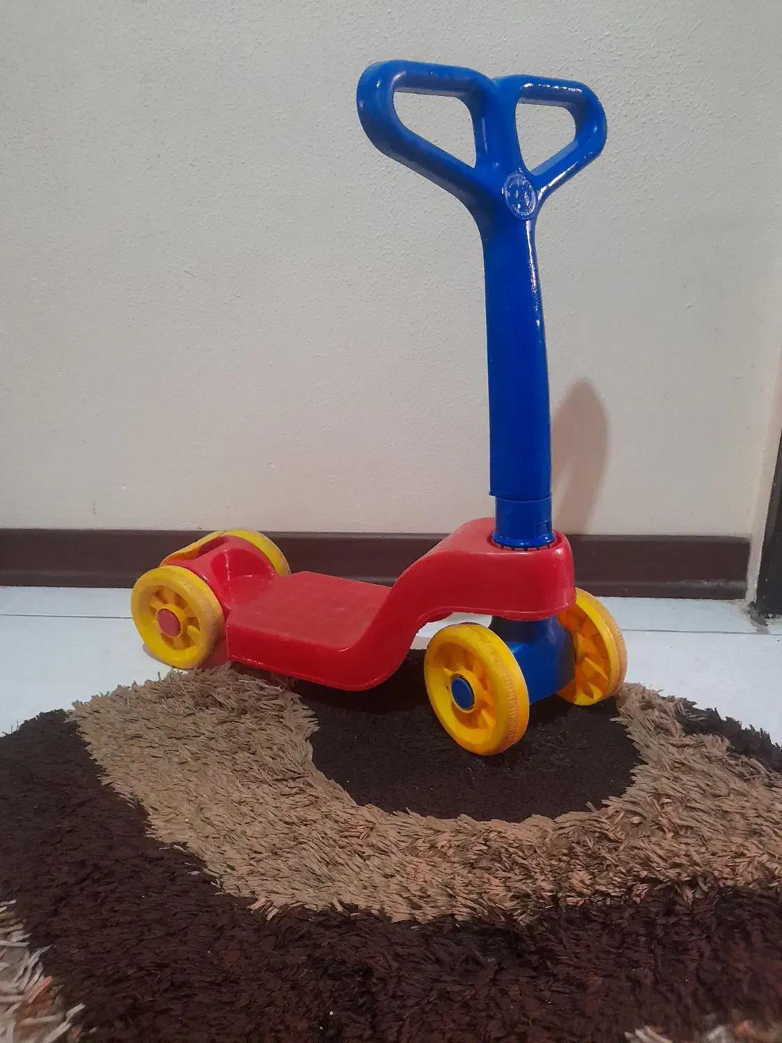 اسکوتر کودک تا سن ۳ ونیم|اسباب‌بازی بچه|هشتگرد, شهرک بوستان|دیوار