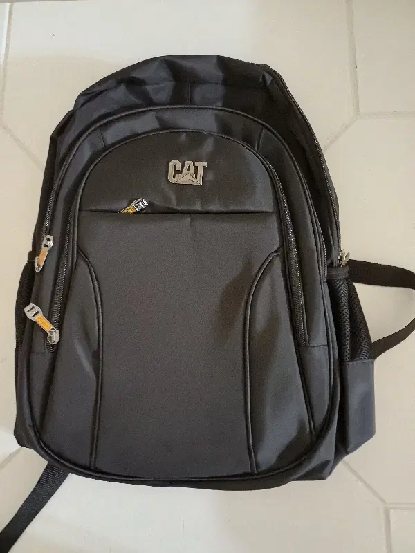 کیف CAT|کیف، کفش، کمربند|فولادشهر, A2|دیوار