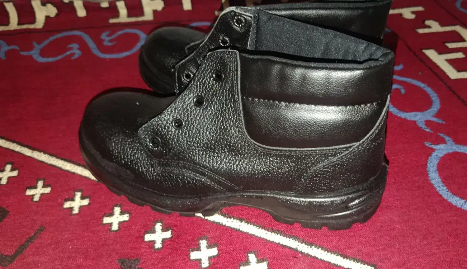 کفش کار ایمنی نو سایز 42|کیف، کفش، کمربند|فسا, |دیوار