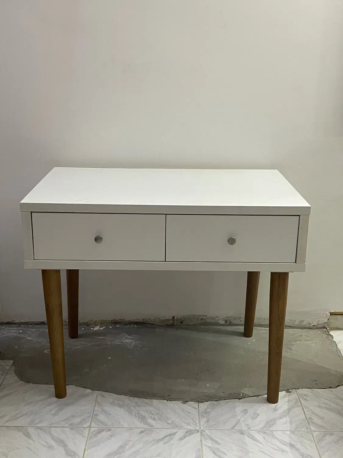 میز تحریر|میز تحریر و کامپیوتر|اصفهان, هزارجریب|دیوار