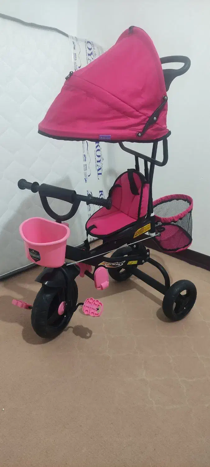 سه چرخه|دوچرخه، اسکیت، اسکوتر|بهار, |دیوار