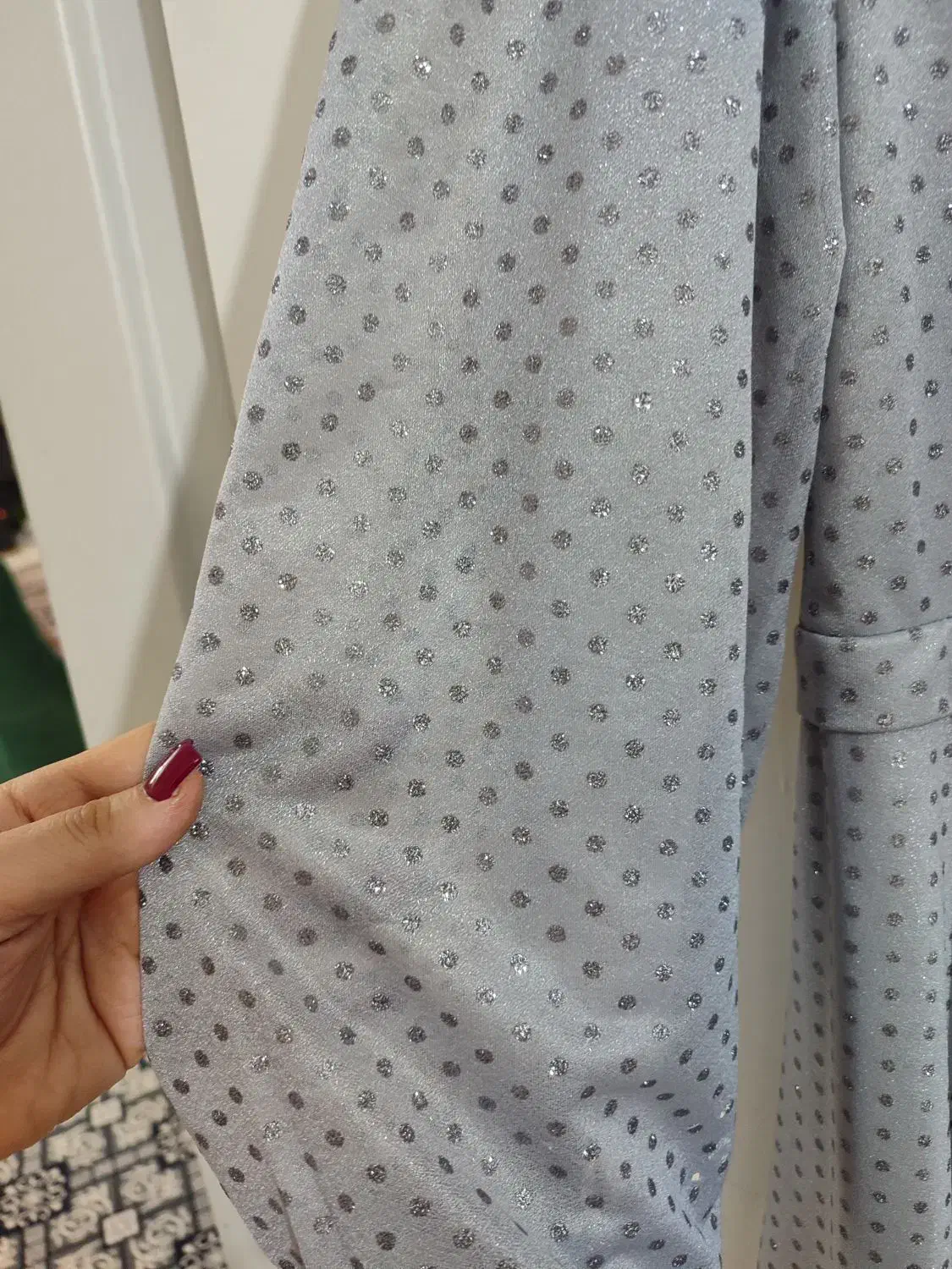 لباس مجلسی|لباس|اندیشه, اندیشه فاز ۱|دیوار