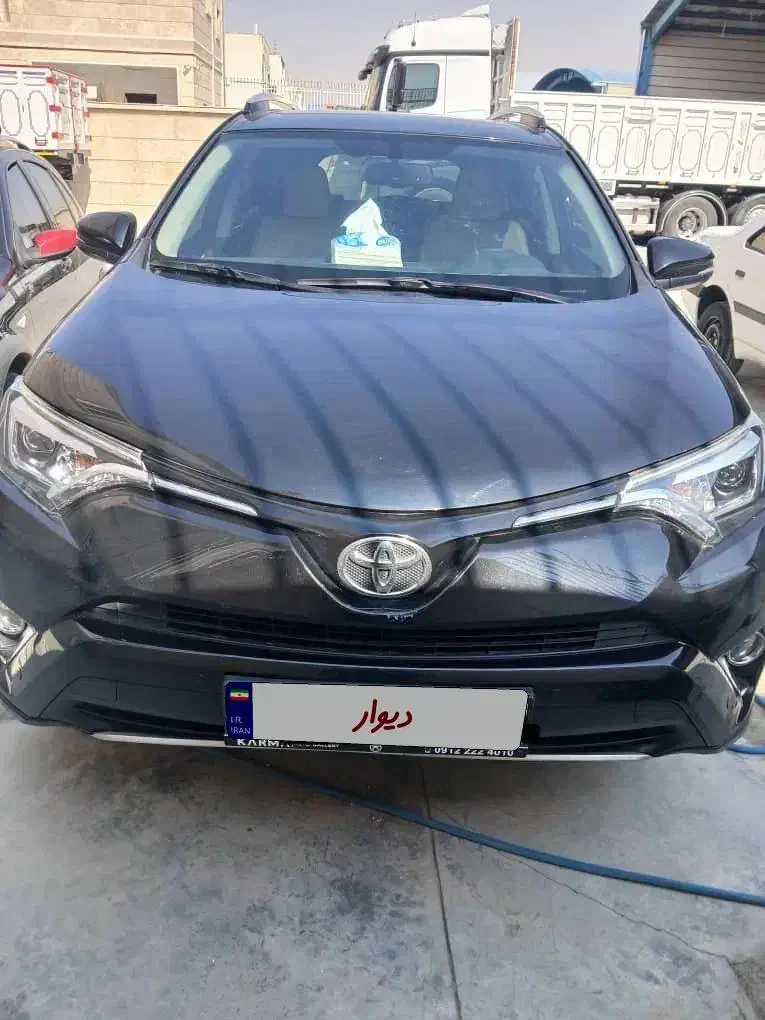 تویوتا رافور|خودرو سواری و وانت|شیراز, گل سرخ|دیوار