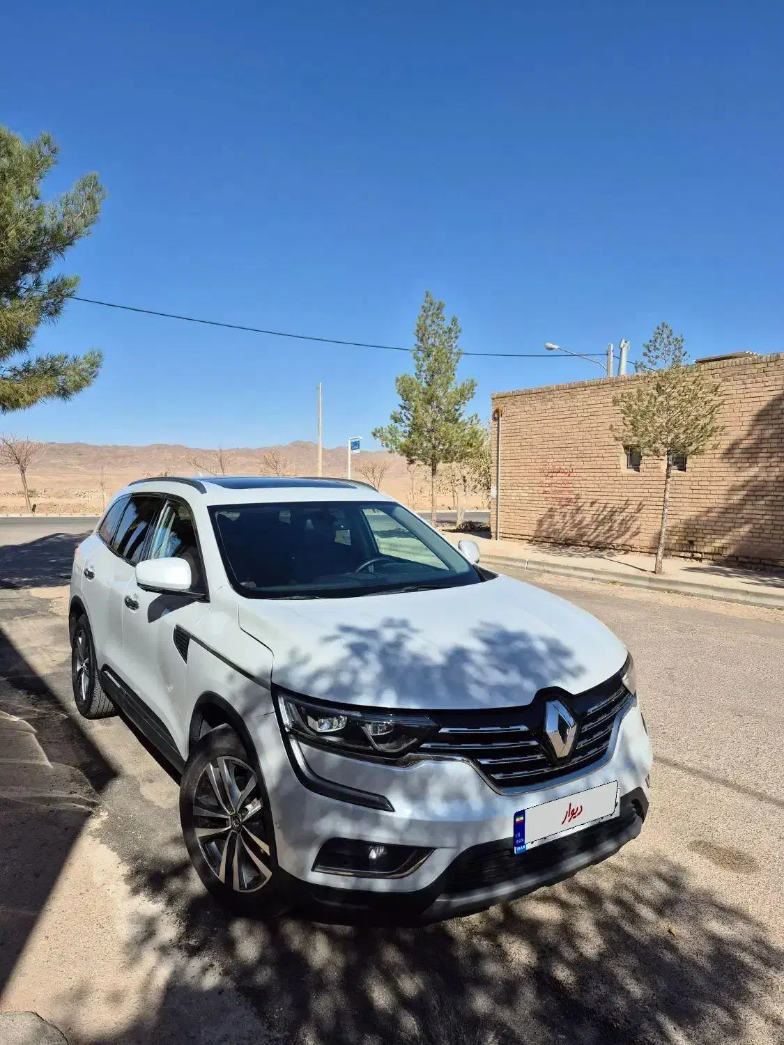 رنو کولیوس ۲۰۱۷ سفید|خودرو سواری و وانت|مشهد, کارمندان دوم|دیوار