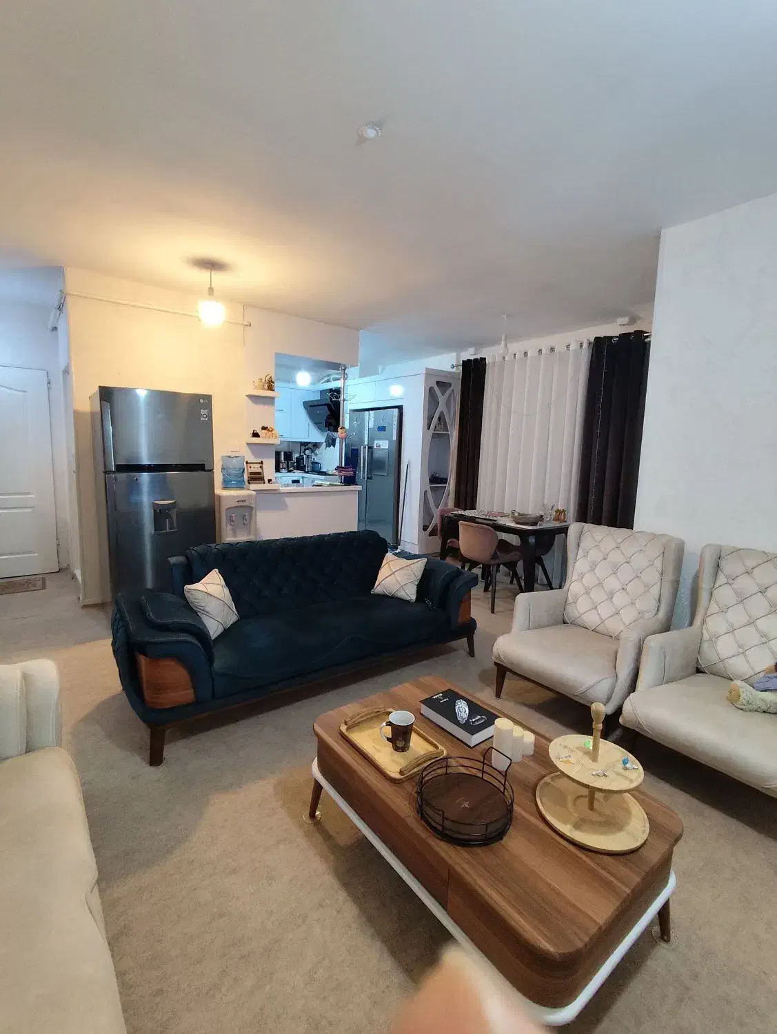 مبل 8 نفره به همراه میزوسط و میز tv ست|مبلمان خانگی و میز عسلی|دوگنبدان, |دیوار