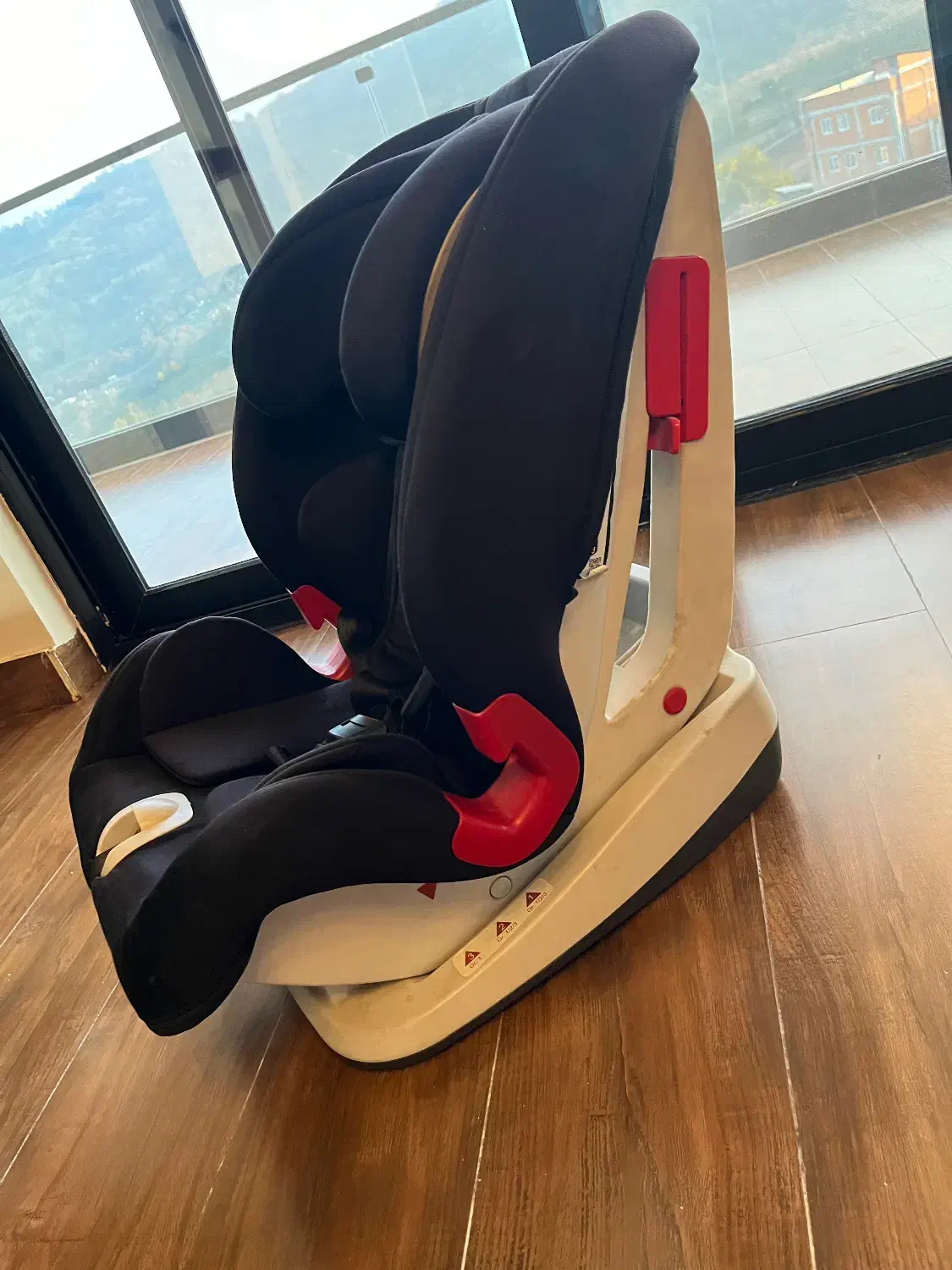 صندلی ماشین / کارکرد کم و در حد نو|کالسکه و لوازم جانبی|ساری, |دیوار