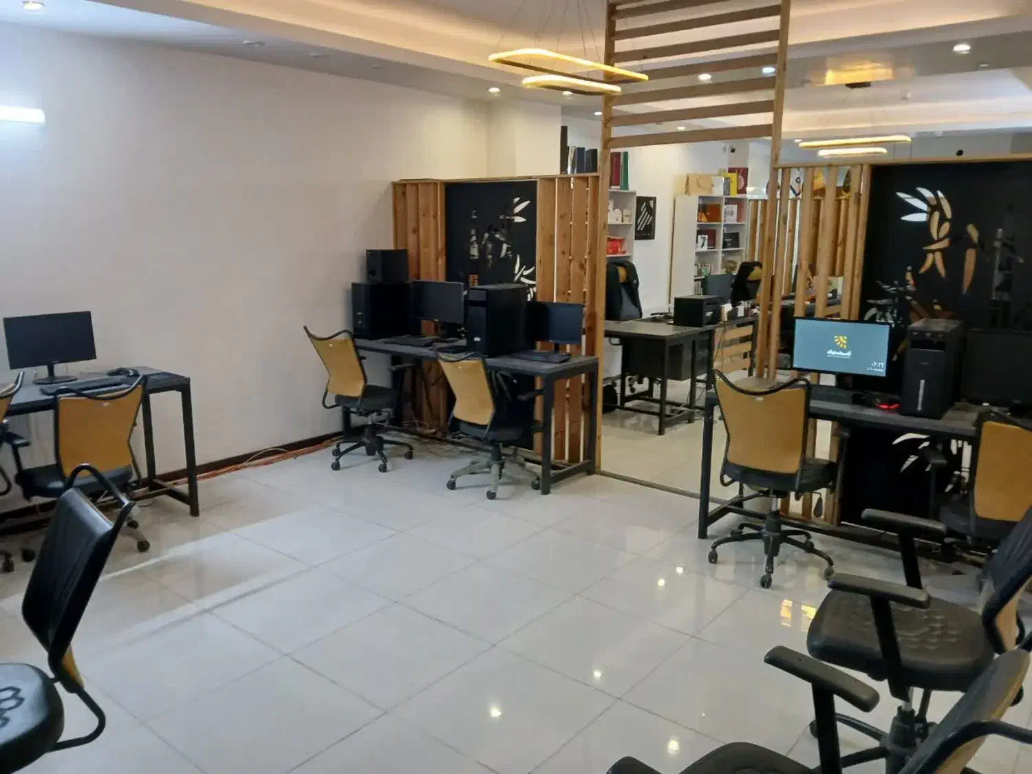 اجاره دفتر کار با تجهیزات|اجارهٔ دفتر کار، اتاق اداری، مطب|قم, قلعه یزدیها|دیوار