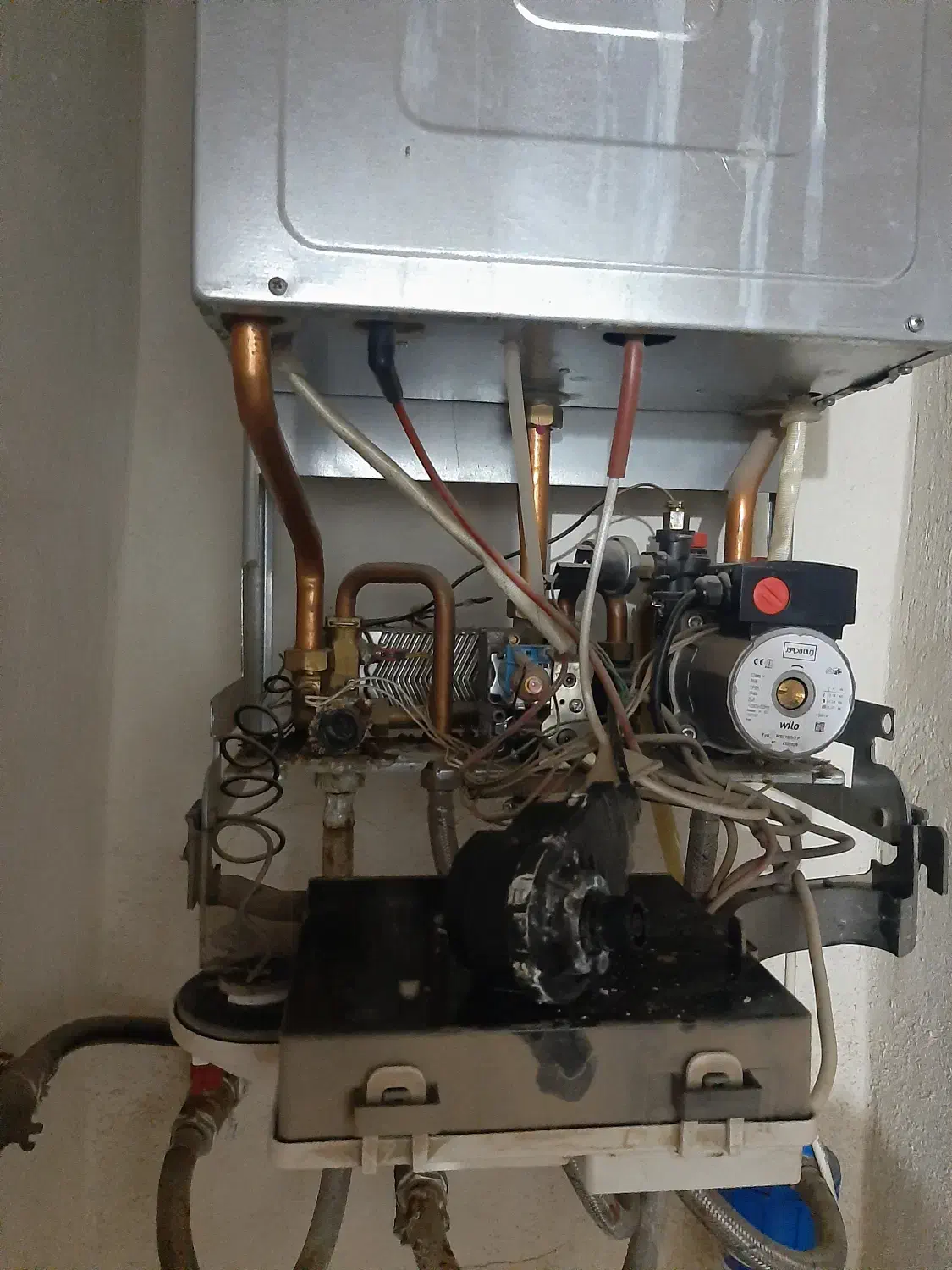 تعمیر وسرویس پکیج وآبگرمکن دیواری|خدمات پیشه و مهارت|اردبیل, |دیوار