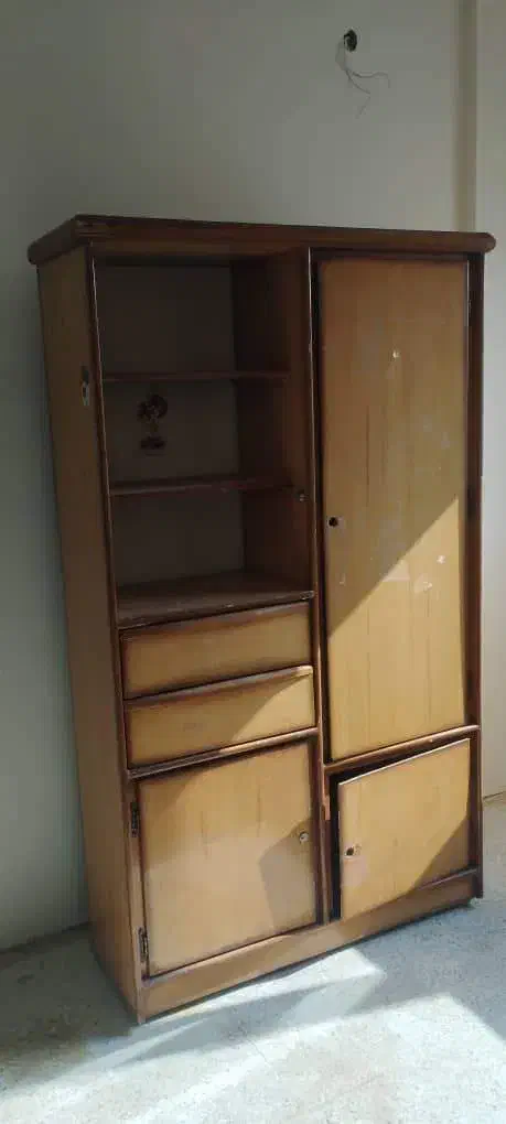 کمد|جاکفشی، کمد، دراور|صدرا-فارس, فاز ۱|دیوار