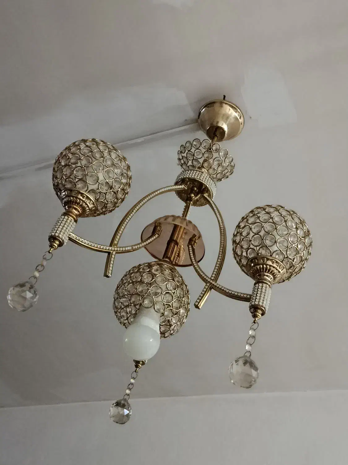 لوستر|لوستر و چراغ آویز|بندر انزلی, نیمه شعبان|دیوار