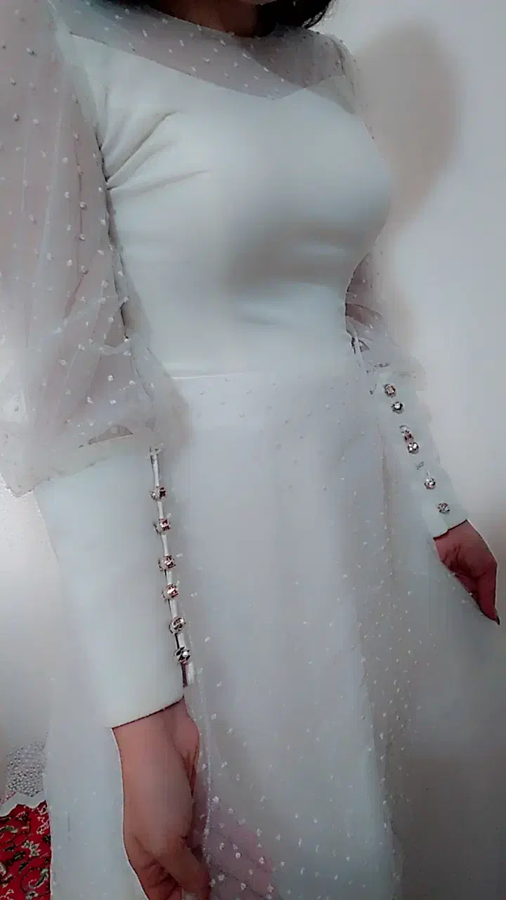 لباس عقد بله برون|لباس|ماکو, |دیوار