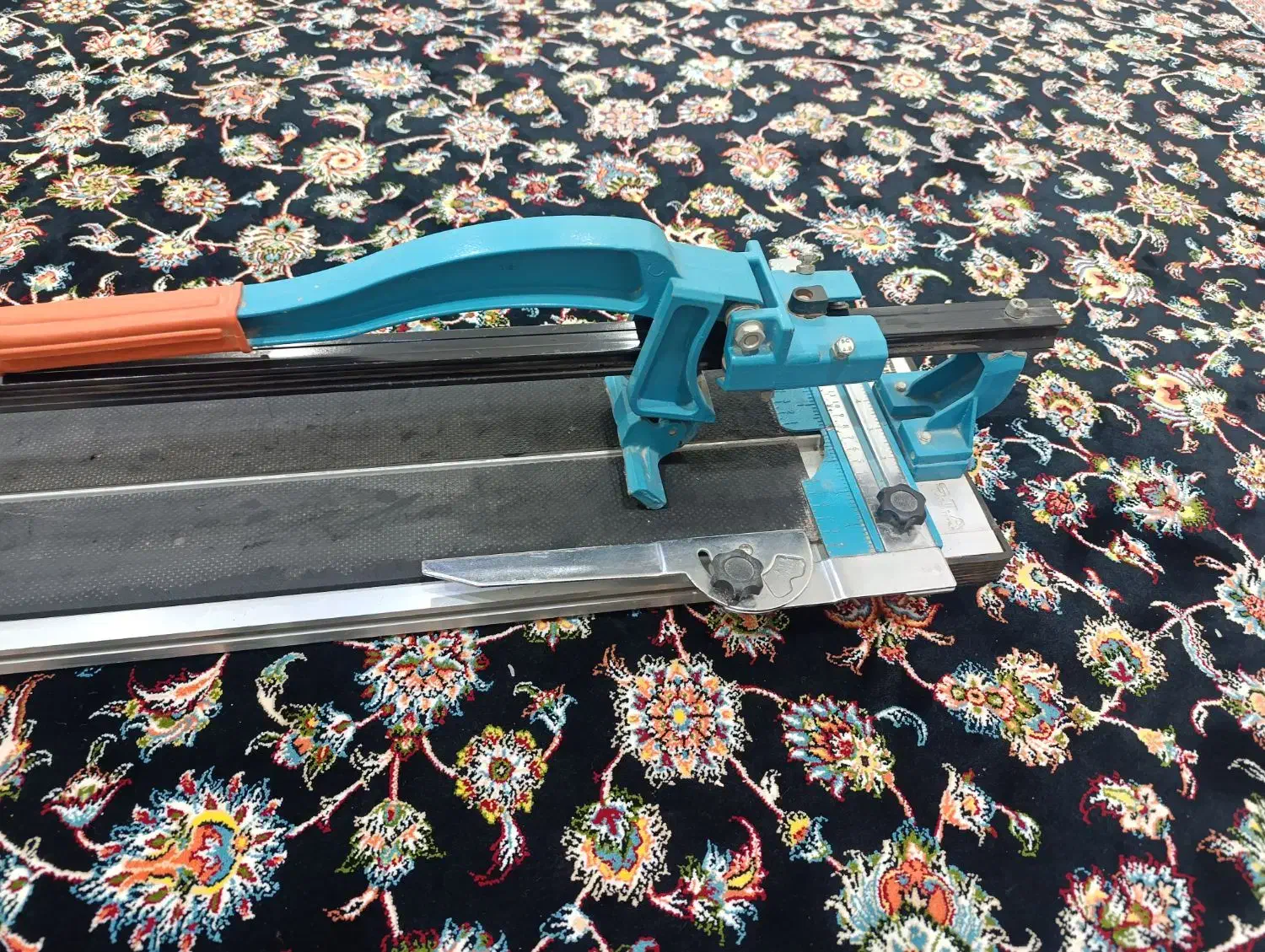 کاشی و سرامیک بر|ابزارآلات|اشنویه, |دیوار