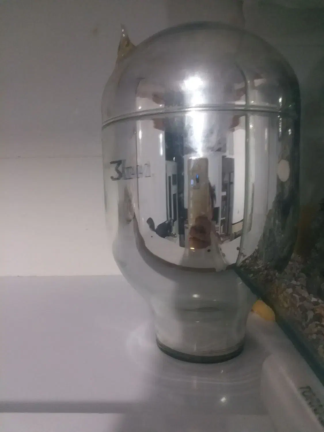 چند عدد شیشه|ظروف نگهدارنده، پلاستیکی، یک‌بارمصرف|مریوان, |دیوار