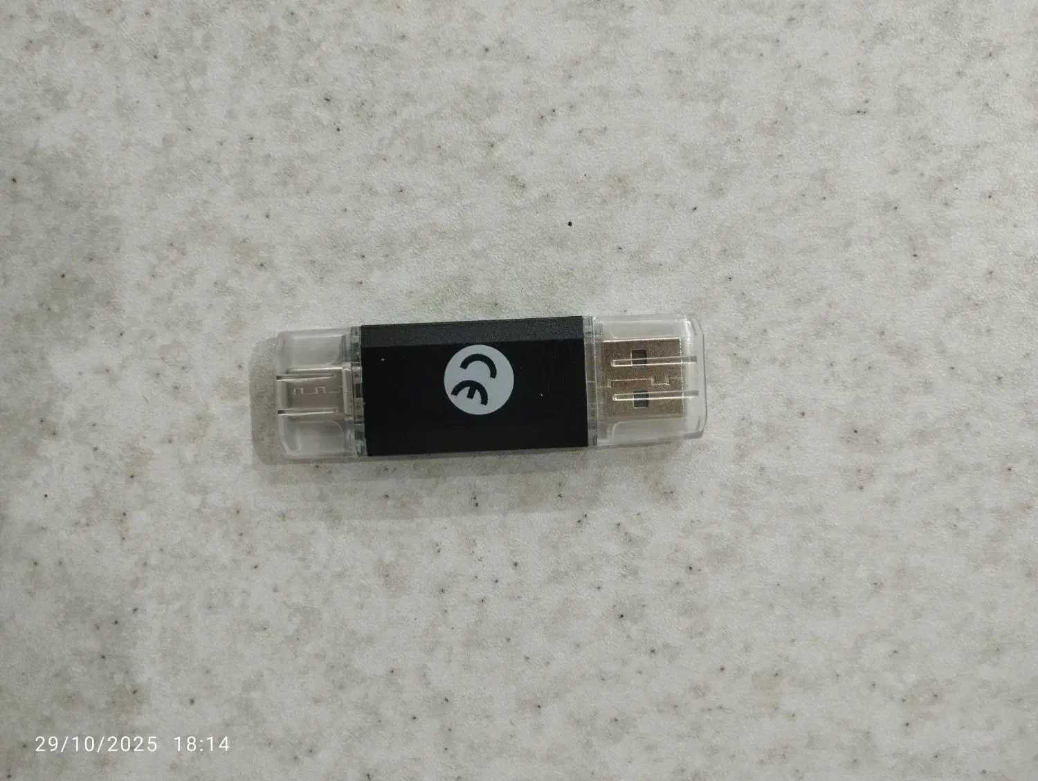 فلش 100 گیگ با دو درگا|قطعات و لوازم جانبی رایانه|سنندج, |دیوار