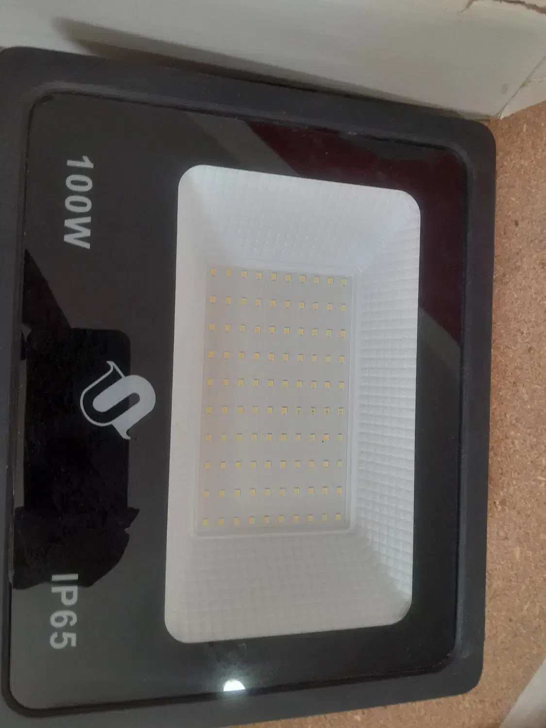 پرژکتور|لامپ و چراغ|شیراز, رکن‌آباد|دیوار