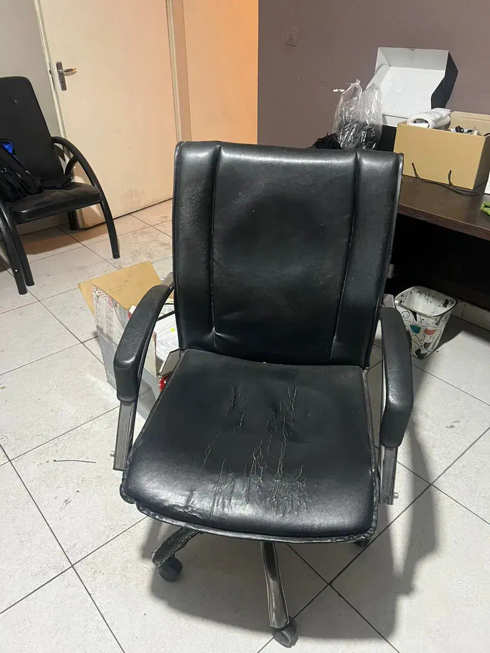 فروش میز تحریر و صندلی دست دوم|میز تحریر و کامپیوتر|تبریز, |دیوار